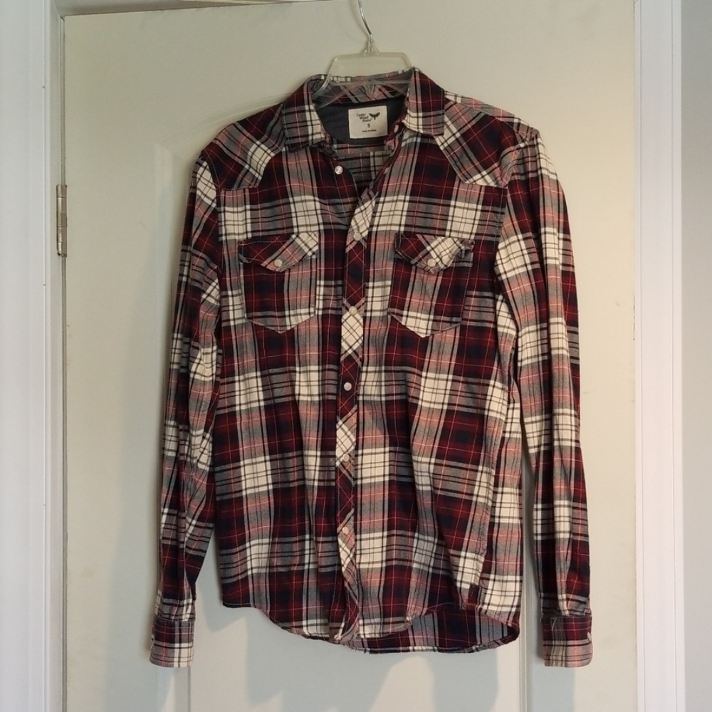 Women's long sleeve flannel size small